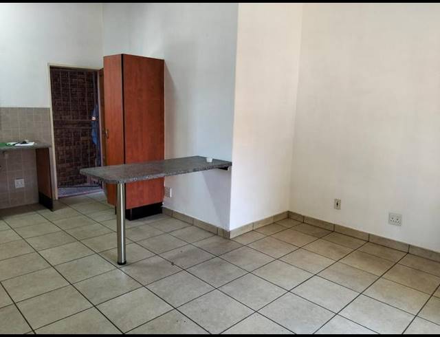 3 BEDROOM TOWNHOUSE FOR SALE IN ALBERTON NORTH